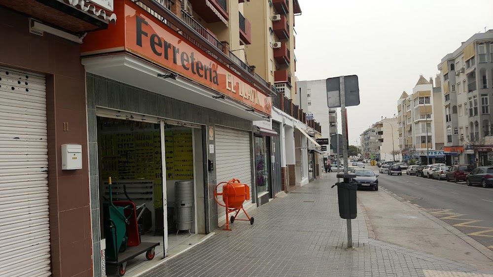 Ferretería El Llavin (Camino viejo de Málaga-Punto Nacex)