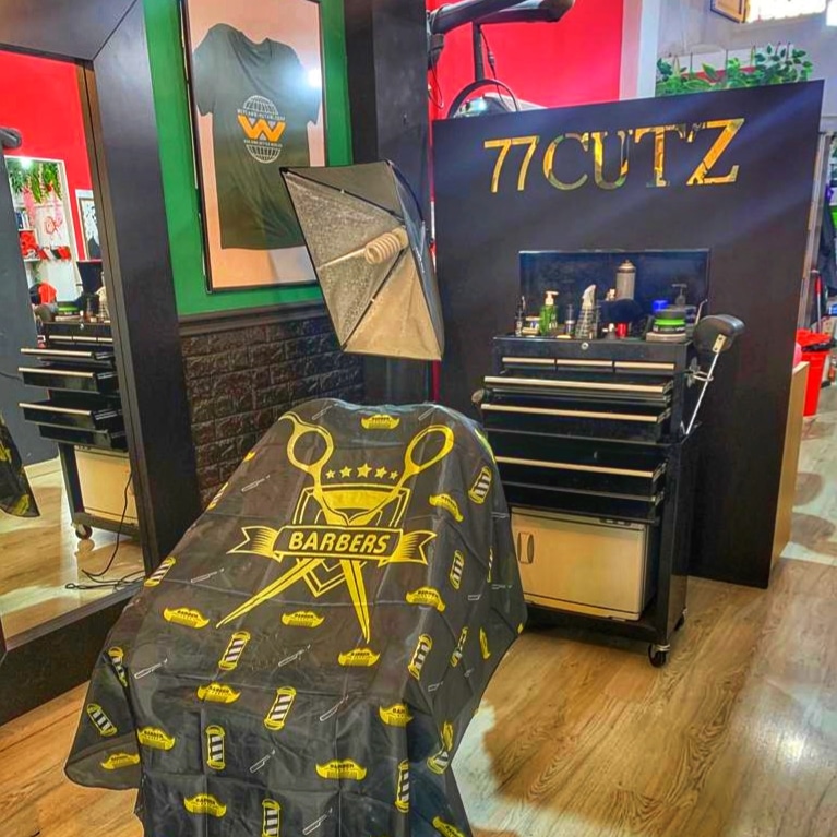 Peluquería yvees 77 CUTZ