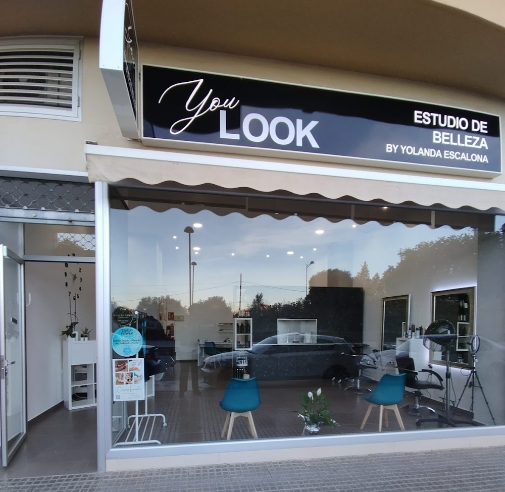 You Look studio - Peluquería y estudio de belleza en Vélez Málaga