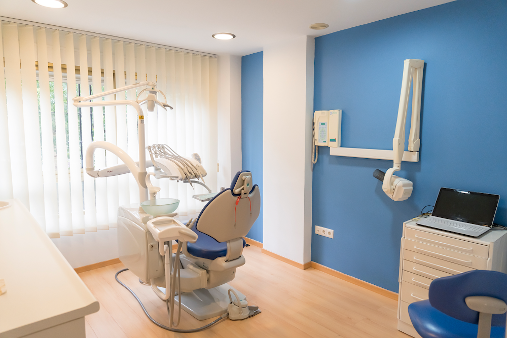 Clínica Dental Ruiz Rivas en Torre del Mar
