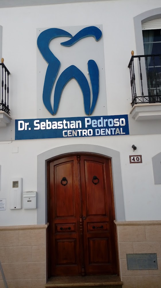 CENTRO DENTAL DEL DR. SEBASTIÁN PEDROSO - SONRIE SANO