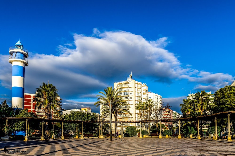 APARTAMENTOS TURISTICOS LAS YUCAS EN TORRE DEL MAR